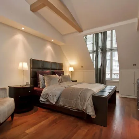 Loft Faubourg Saint Honore Paris